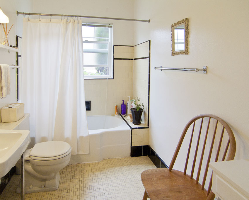 NW Irving - 1 bedroom - bathroom