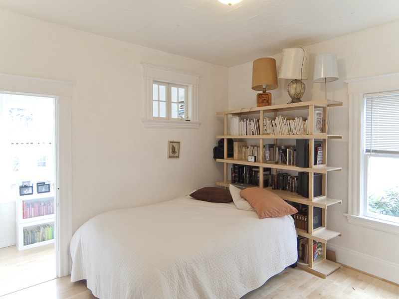 Bedroom - Portland apartment rentals 2455 NW Northrup A